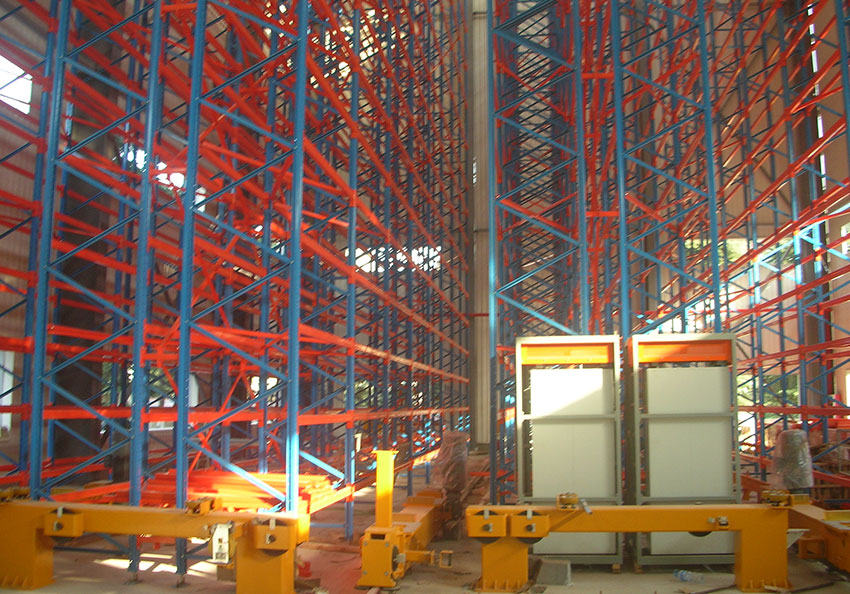 南京28所高架庫非貯壓懸掛式滅火裝置案例